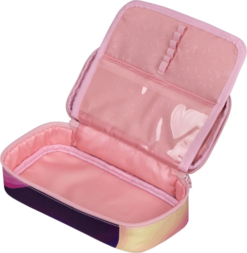 Praktiline pinal ja kehalise kotike samas disainis