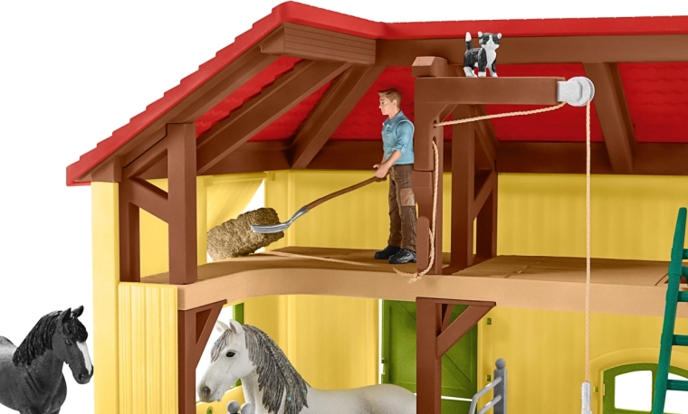 Functional features for realistic farm play