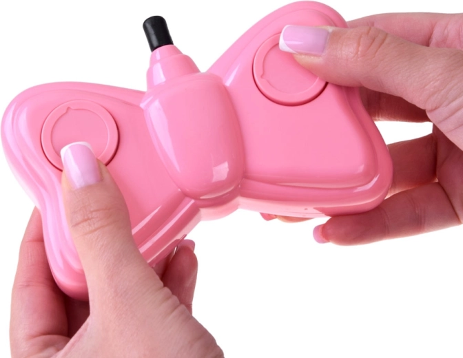 Easy 2.4 GHz control for small hands