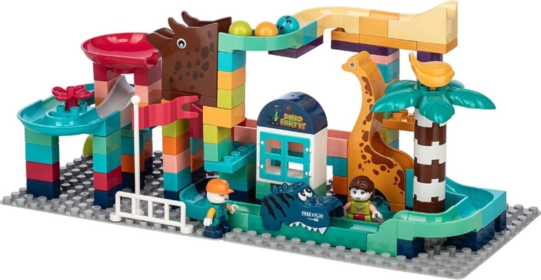 Play mat as a stable building base