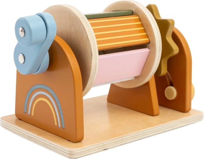 Quality wooden craftsmanship in pastel colors