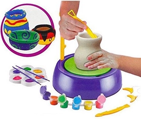 Rotating pottery wheel for real modeling