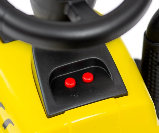 Interactive controls: steering wheel, sounds and lights