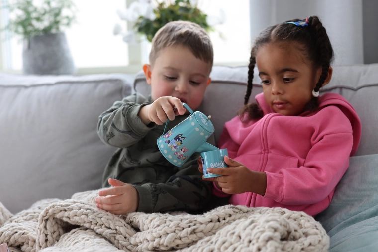 Encourages imagination and role play