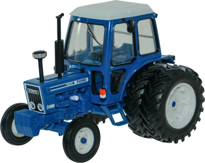Ford 7600 traktori realistlikud detailid