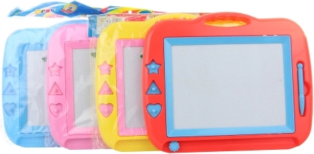 Plastist joonistustahvel templitega 35 × 29 cm