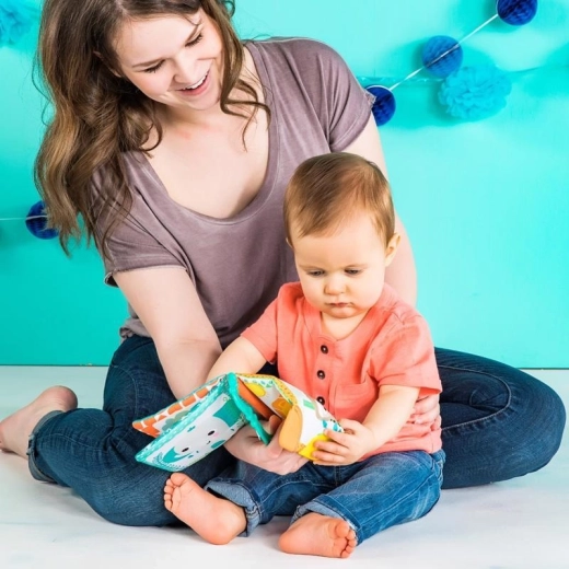 Crinkly pages for sensory exploration