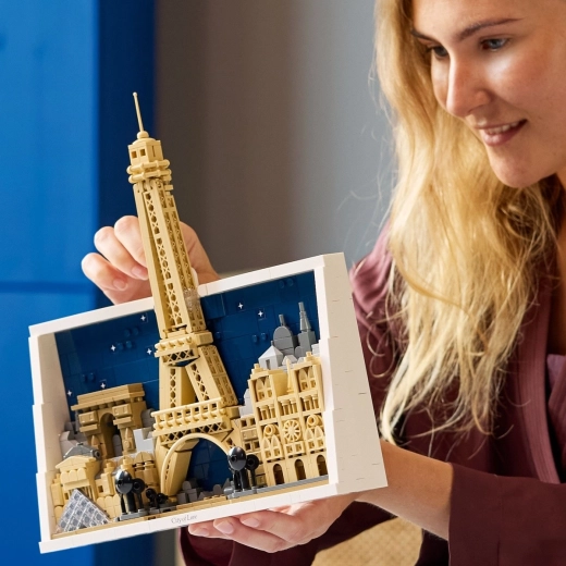 Dekoratsioon seinale ja riiulile