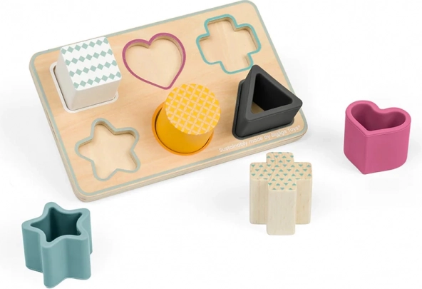 Bigjigs Toys shape insert puzzle made from FSC wood