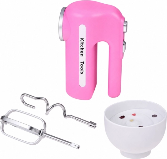 Interchangeable attachments and accessories in the set