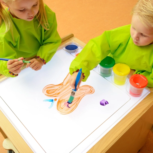 Large work surface for group play