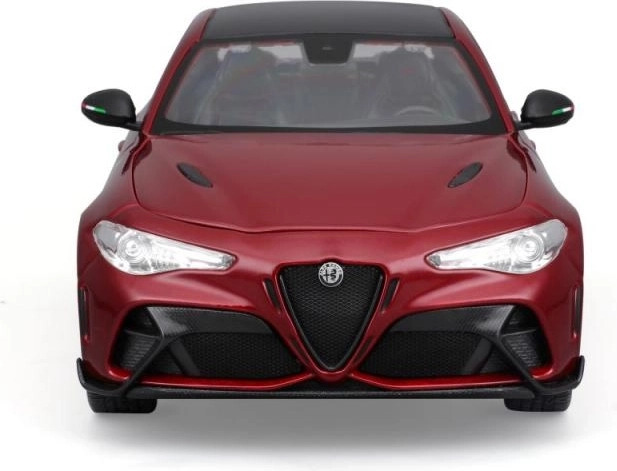 Alfa Romeo Giulia GTAm Quadrifoglio 1:18 auto mudel – metallist kollektsionääride mudel