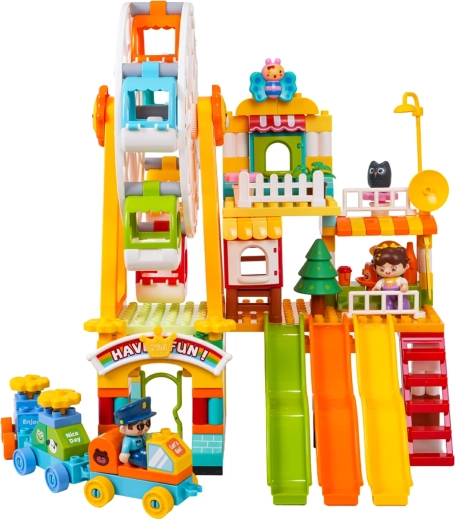 Train with figures for story play