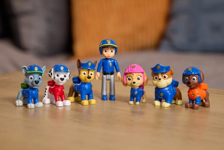 Detailed rescue gear and durable design