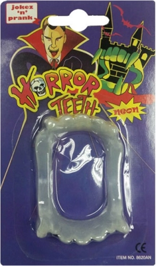 Glow-in-the-Dark Vampire Fangs