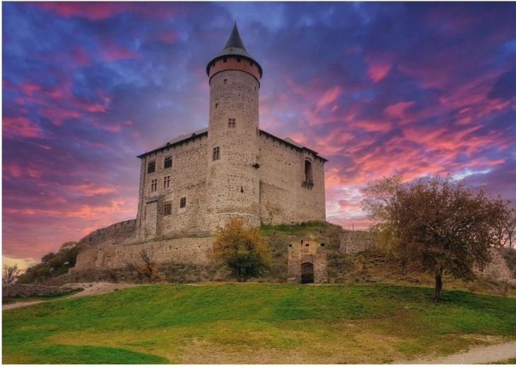 500-piece Puzzle – Kunětická Hora Castle
