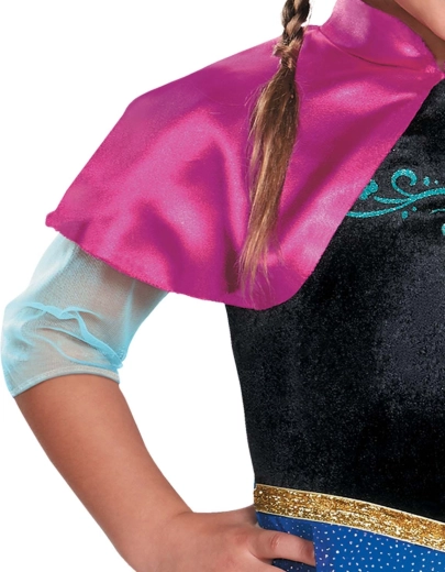 Pink capelet for a magical effect