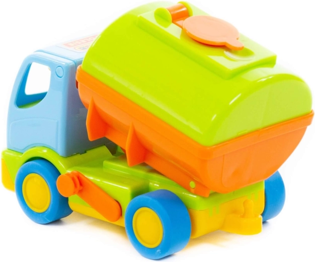 Sturdy little car for small hands