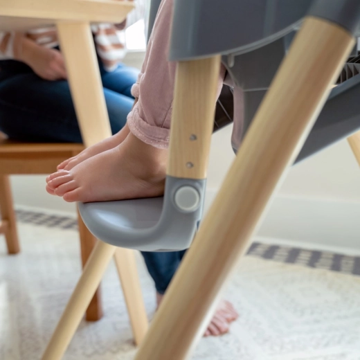 Ergonoomiline 90/90/90 istumine ja jalatugi