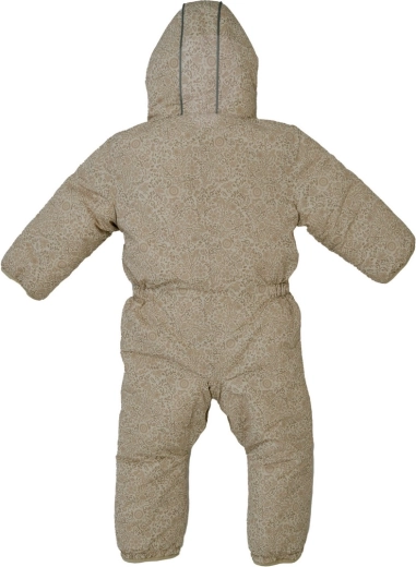 Durable layer against wind and moisture