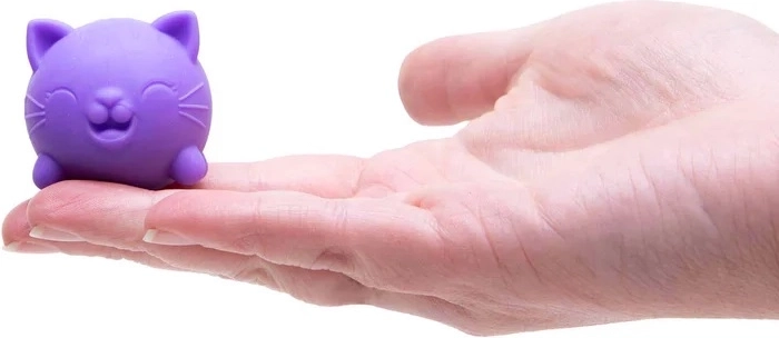 Kompaktne suurus väiksele käele ja taskusse