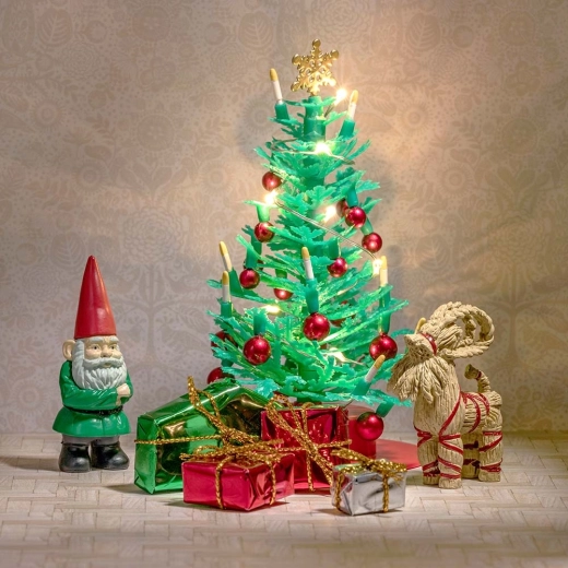 LED tree with timer