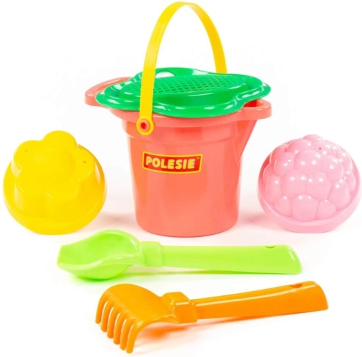 Everything you need for playing in the sand