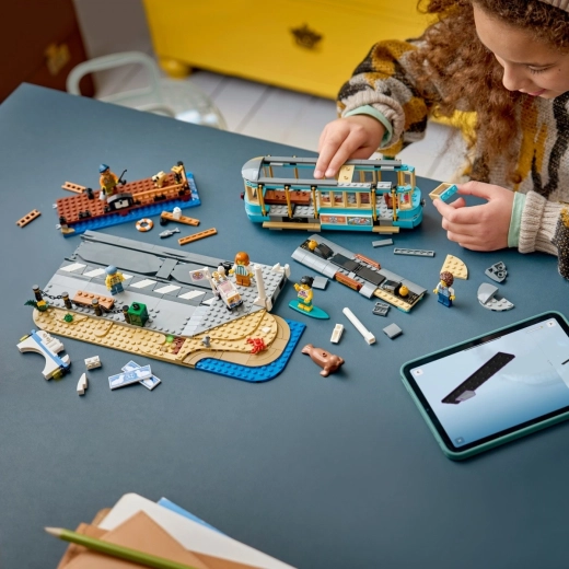 Interaktiivne ehitamine LEGO Builderi rakendusega