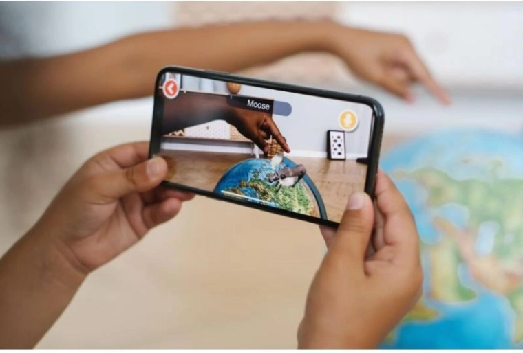 Liitreaalsus rakendusega IQ GLOBE