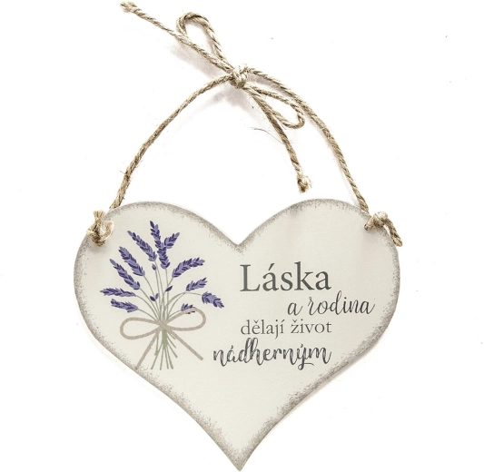 Puidust süda – valge dekoratsioon kirjaga „Armastus ja perekond“