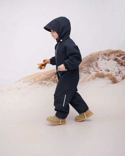 Breathability and thermal comfort in the transitional season
