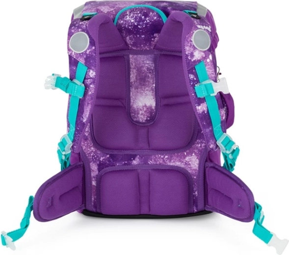 Lightweight and comfortable for first-graders