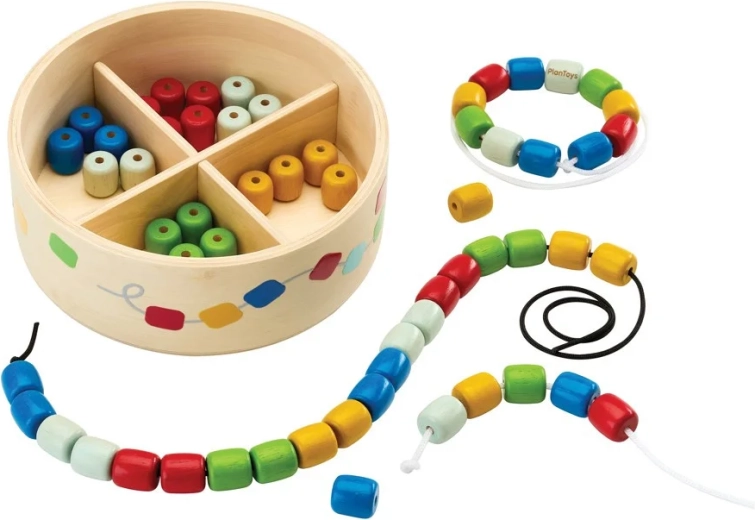 PlanToys puidust helmeste lükkimine karbis
