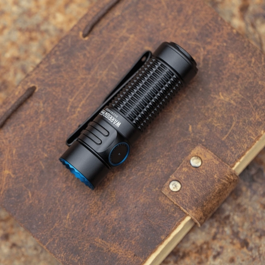 EDC design with dual clip