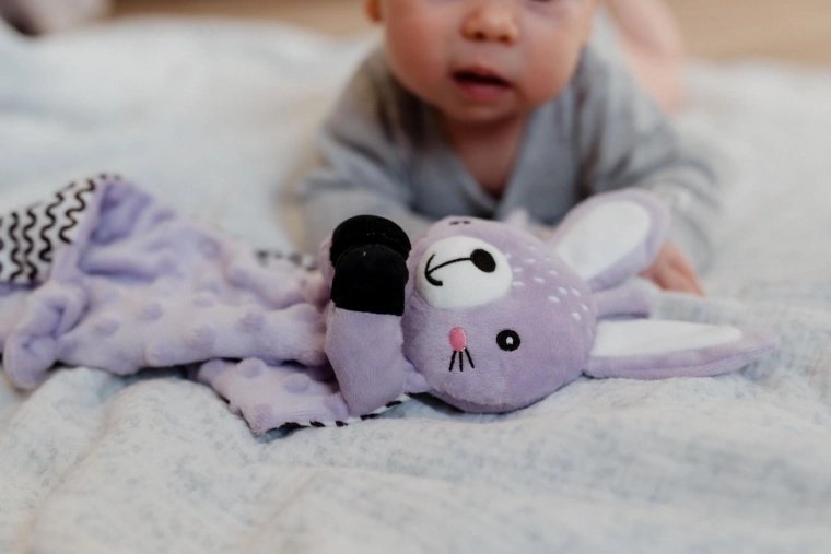 Integreeritud kõrin õrnaks kuulmisstimulatsiooniks