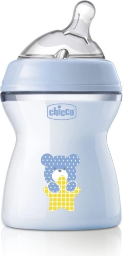 Chicco NaturalFeeling antikoolikute beebipudel 250 ml poistele alates 2. elukuust (2 m+)