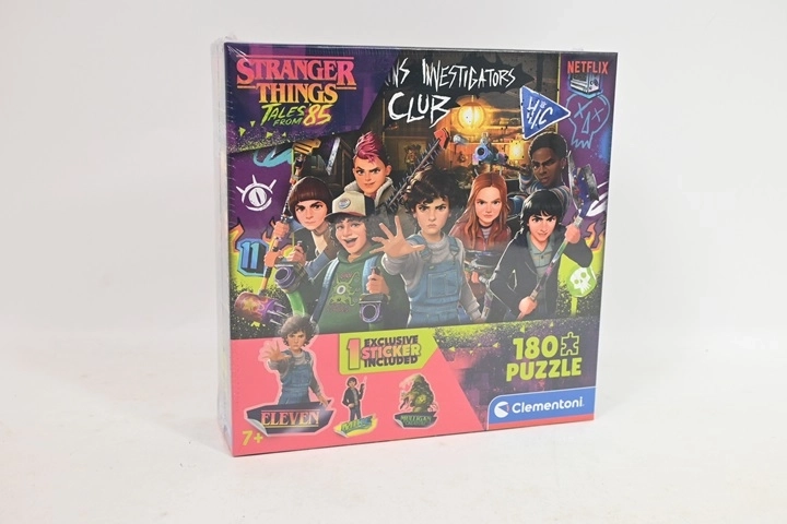 Clementoni Stranger Things pusle 180 tükiga ruudukujulises karbis