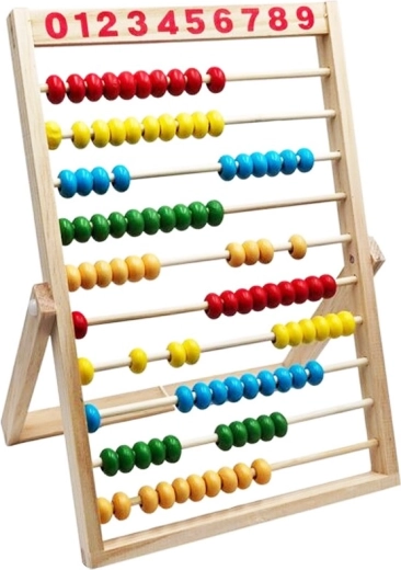 Puidust arvutustarvik alusega