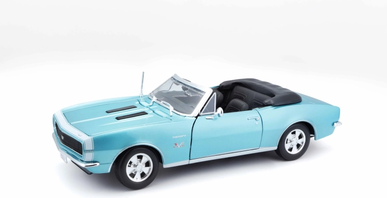 Maisto Chevrolet Camaro SS 396 Convertible 1967 1:18 Turquoise
