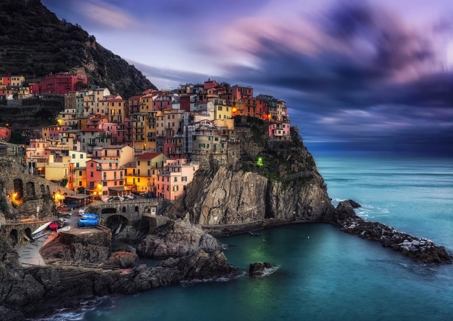 Puzzle ENJOY Manarola hämaruses, Cinque Terre, Itaalia – 1000 tükki