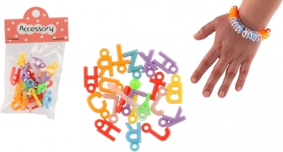 Plasthelmed südamed ja tähed koos nööriga