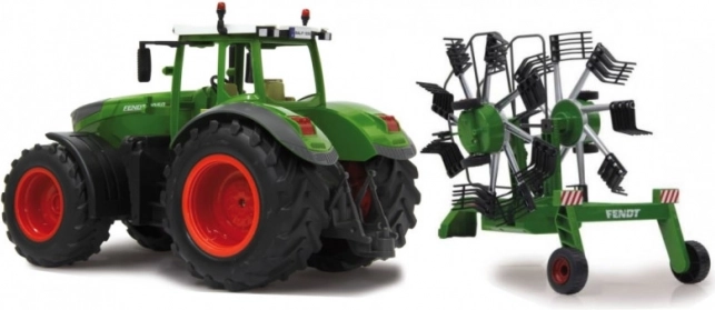 Fendt RC Tractor with Rake
