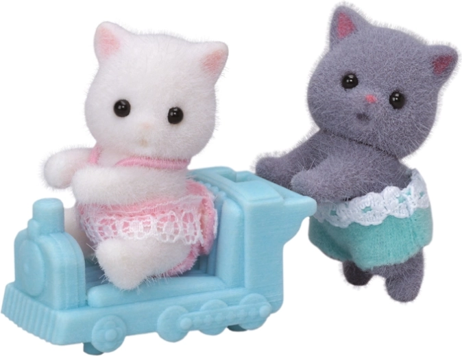 Sylvanian Families pärsia kassipojad – kaksikud rongiga
