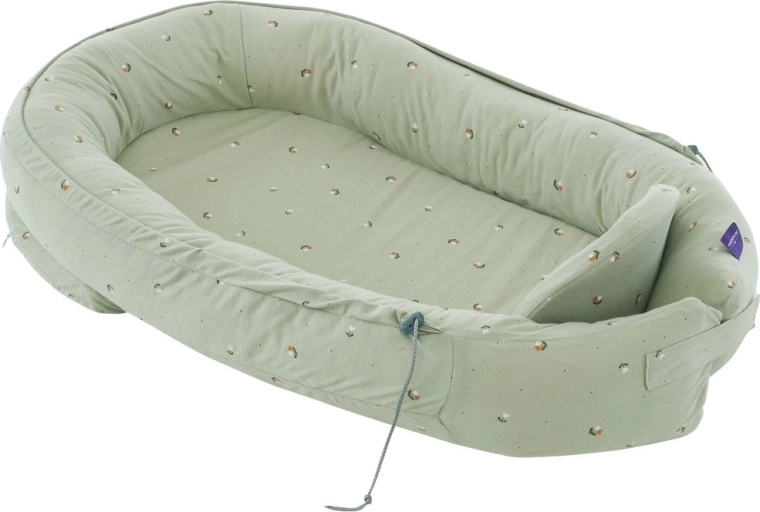 Träumeland premium baby nest Fiore green