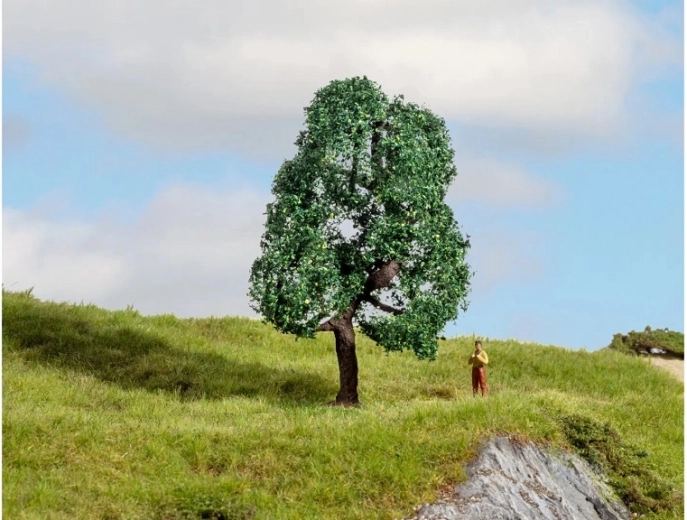 NOCH oak – Master Trees model tree 10 cm