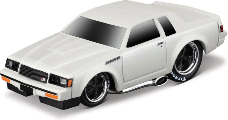 Maisto Muscle Machines Buick GNX 1987 valge 1:64