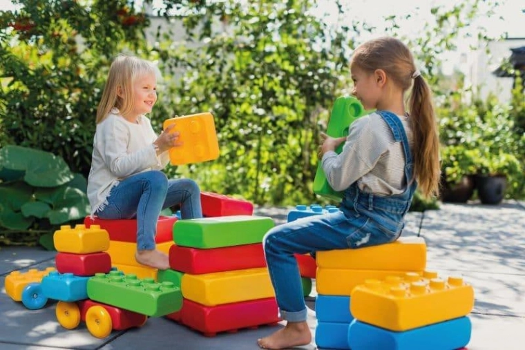 Hiiglaslik ehitusklotside komplekt ratastega, 30 detaili