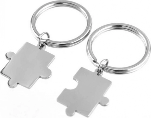 Puzzle-kujulised terasest võtmehoidjad – 2 tk komplektis