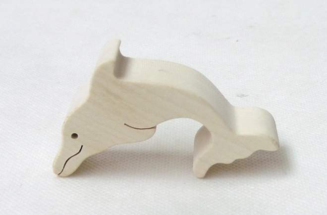 Fauna puidust delfiin