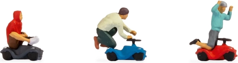 Noch Bobby autode võidusõitjate figuuride komplekt (H0)